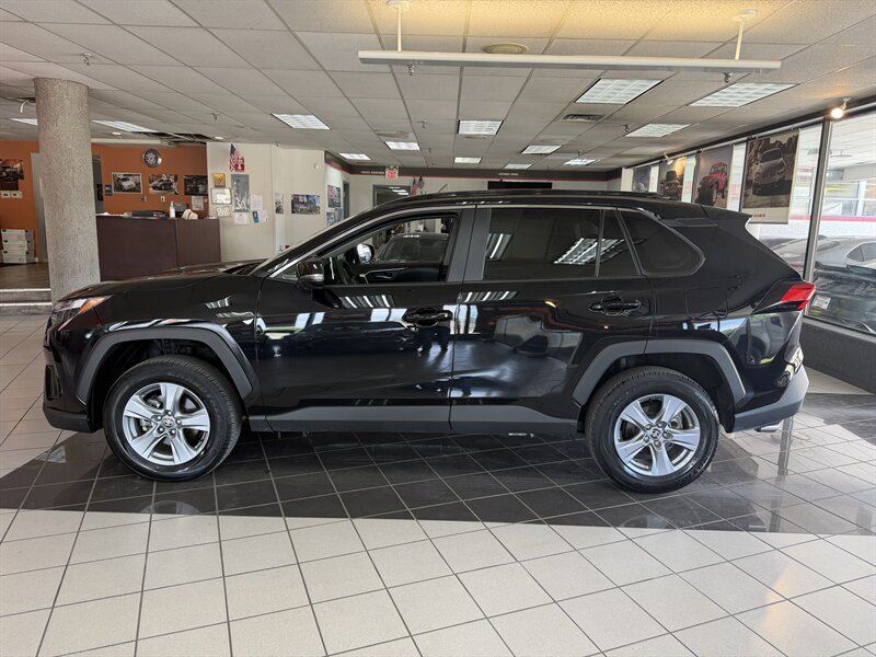 Used 2025 Toyota RAV4 XLE AWD/4WD image 8