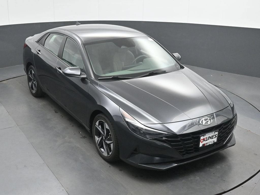 Used 2023 Hyundai Elantra SEL w/ Convenience Package FWD image 34