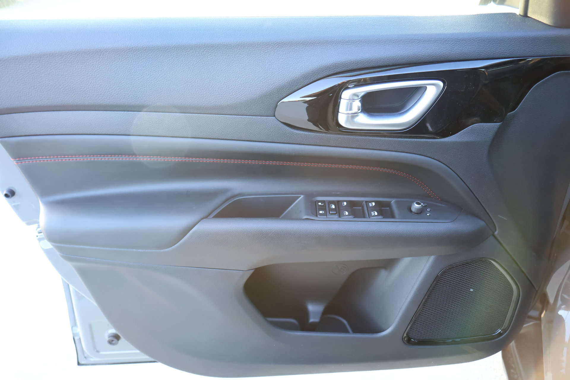 New 2027 Jeep Compass Trailhawk AWD/4WD image 15