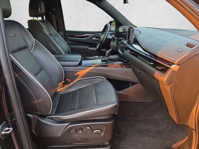Used 2023 Cadillac Escalade Sport AWD/4WD image 21