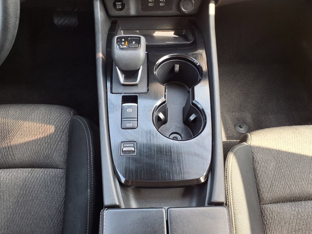Used 2024 Nissan Rogue SV FWD image 36