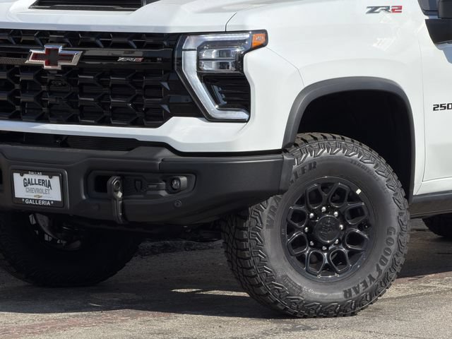 New 2026 Chevrolet Silverado 2500 ZR2 w/ ZR2 Bison Edition AWD/4WD image 7