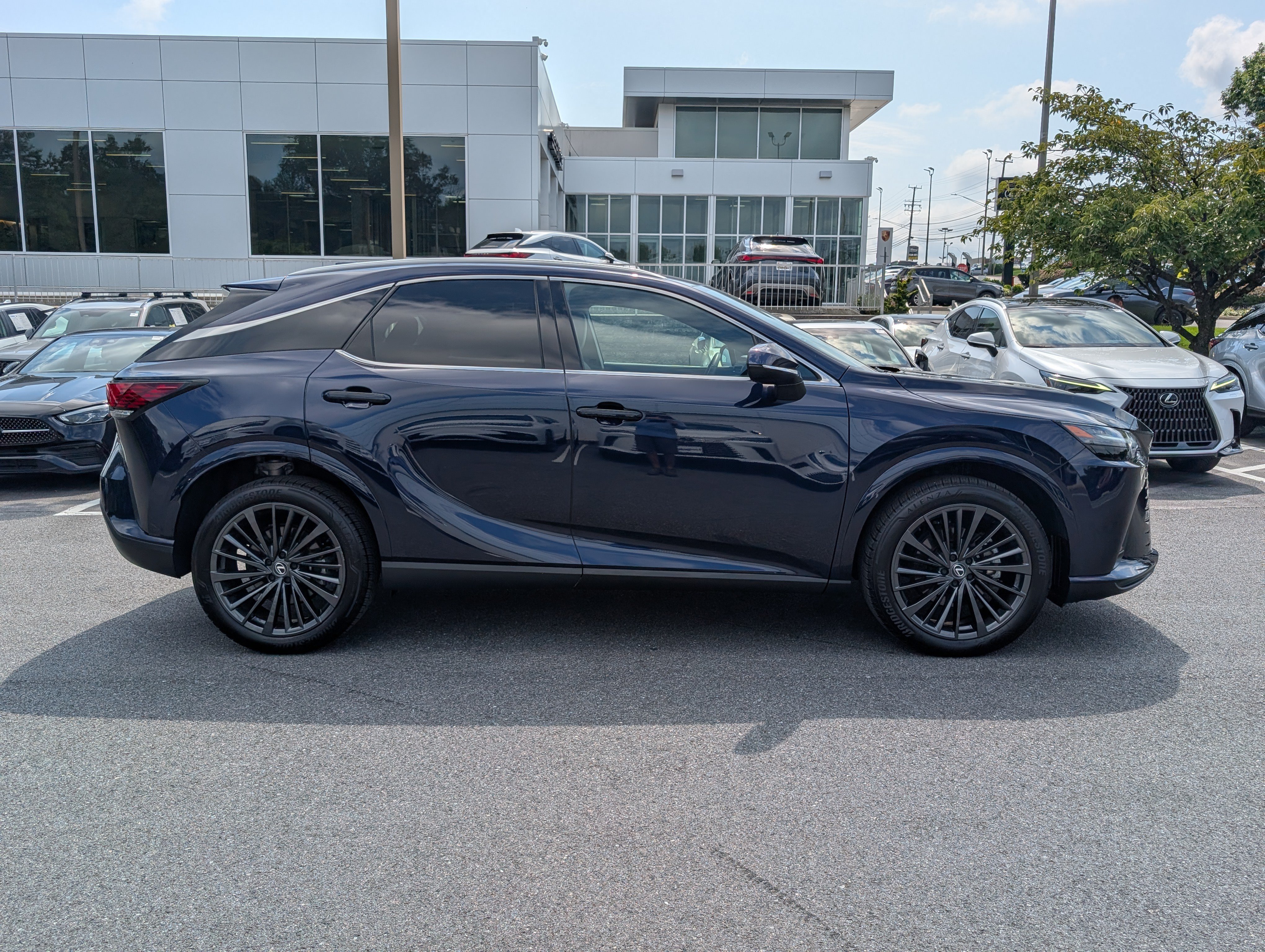 Certified 2025 Lexus RX 350 Premium w/ Accessory Package AWD/4WD image 2