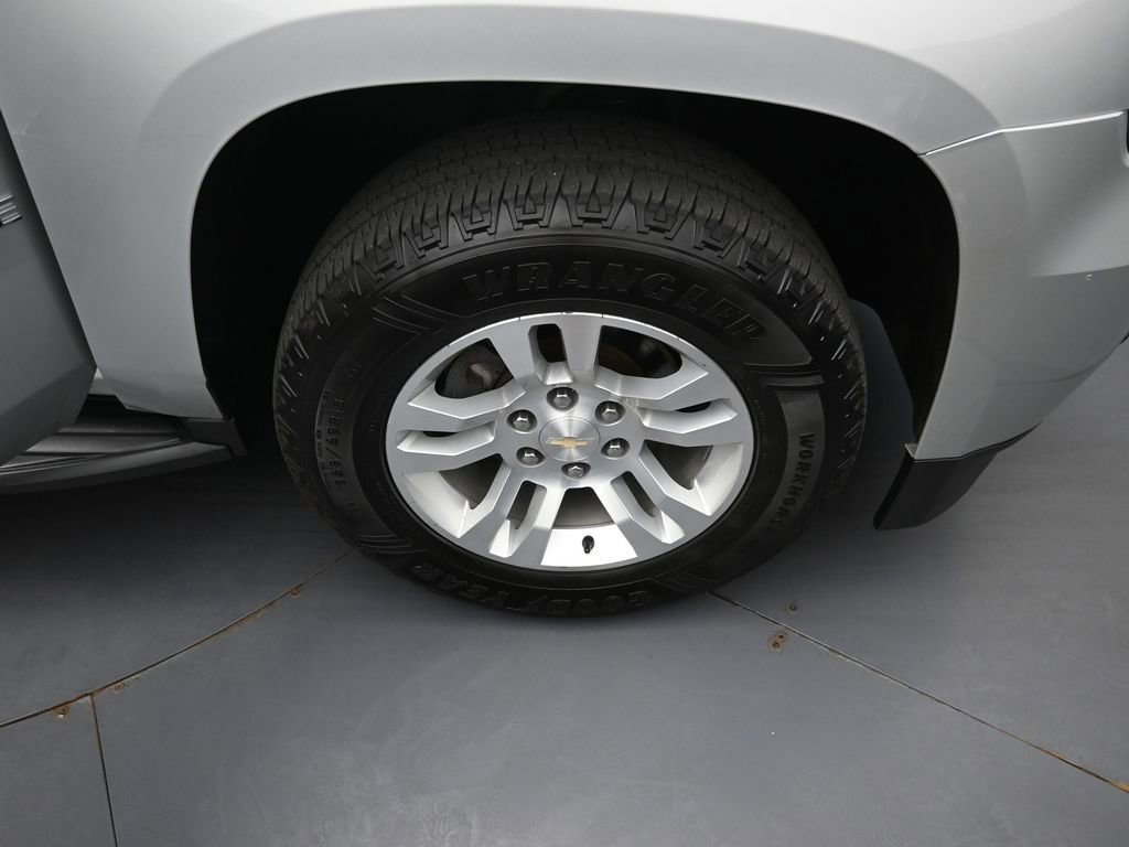 Used 2018 Chevrolet Tahoe LS w/ Skid Plate Package image 30