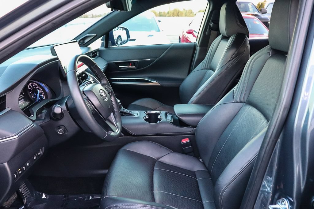 Used 2022 Toyota Venza Limited AWD/4WD image 20