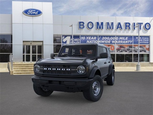 New 2025 Ford Bronco Base image 2