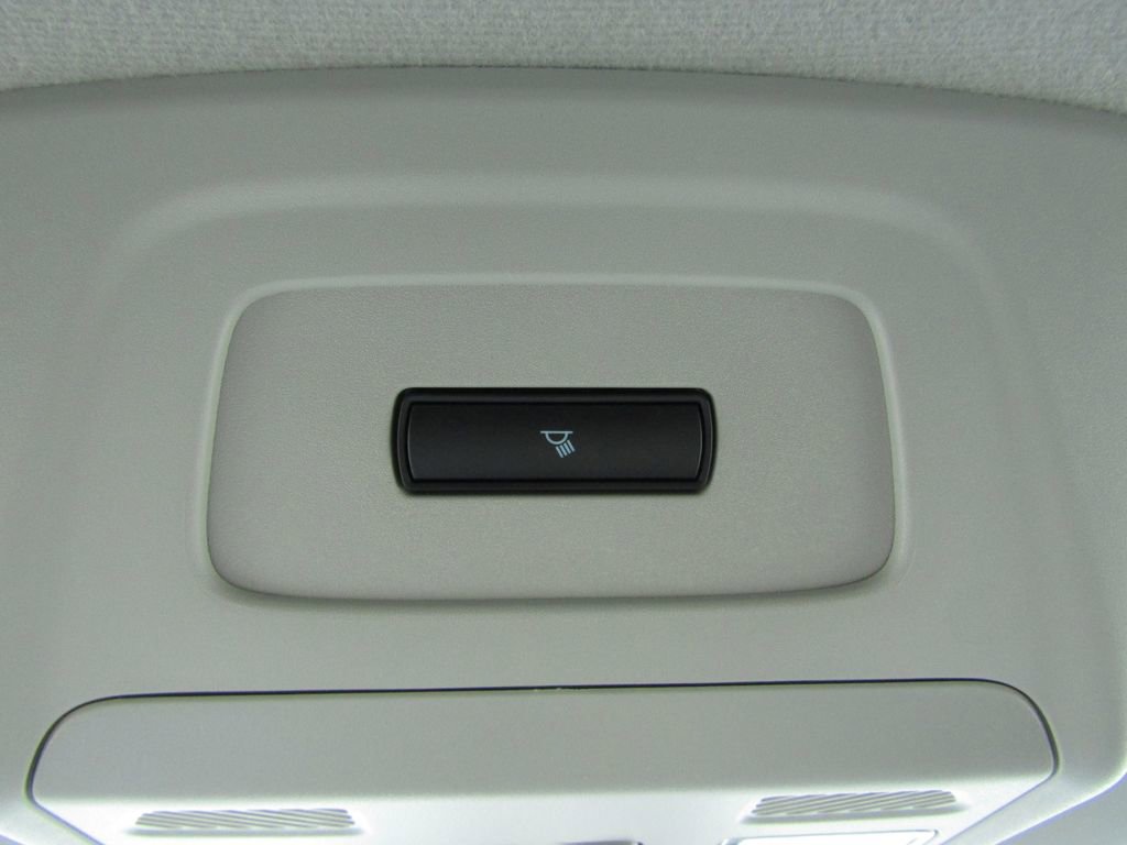 Used 2024 Ford E-Transit Low Roof image 33