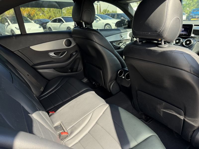 Used 2018 Mercedes-Benz C 300 Sedan image 24