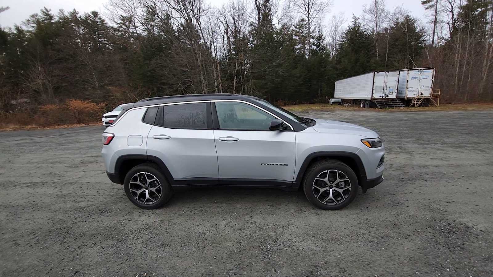 New 2026 Jeep Compass Limited AWD/4WD image 9