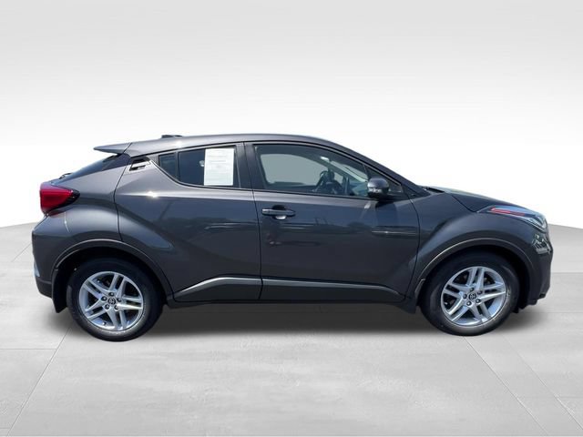 Used 2021 Toyota C-HR LE FWD image 2