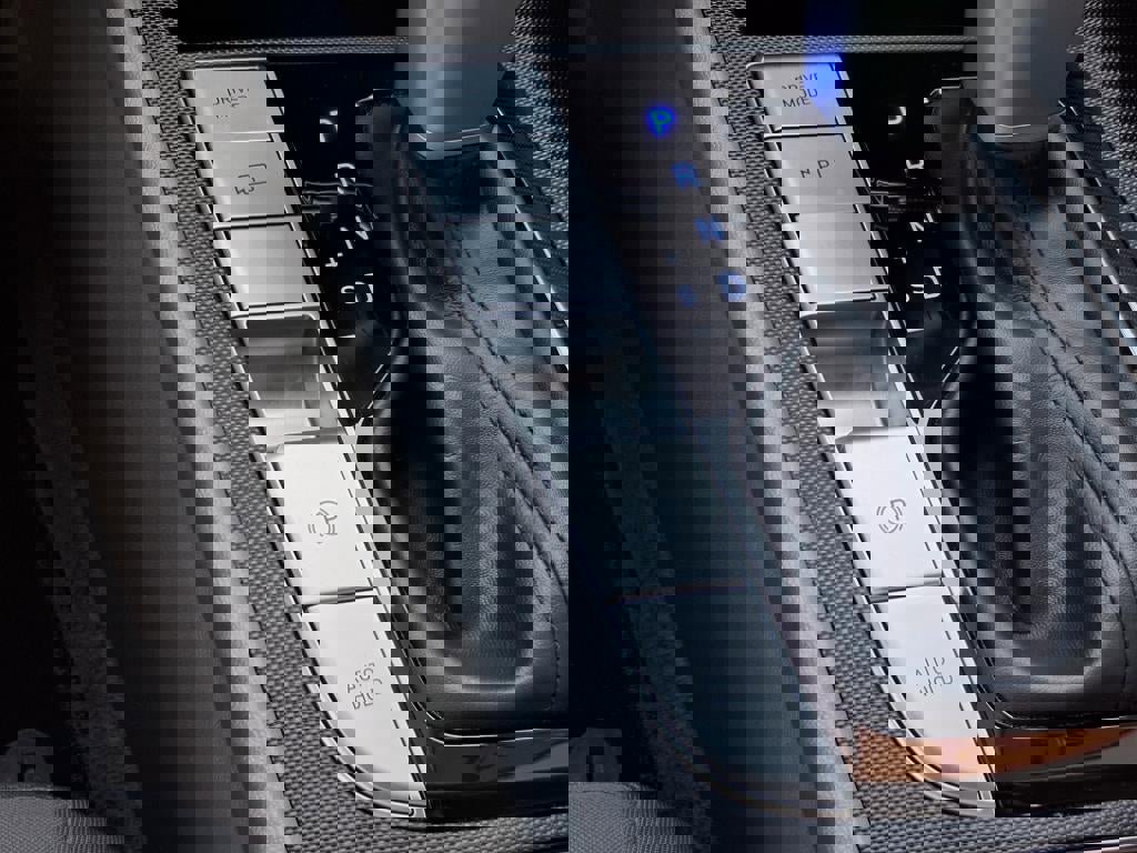 Used 2023 Hyundai Elantra SEL w/ Convenience Package image 22