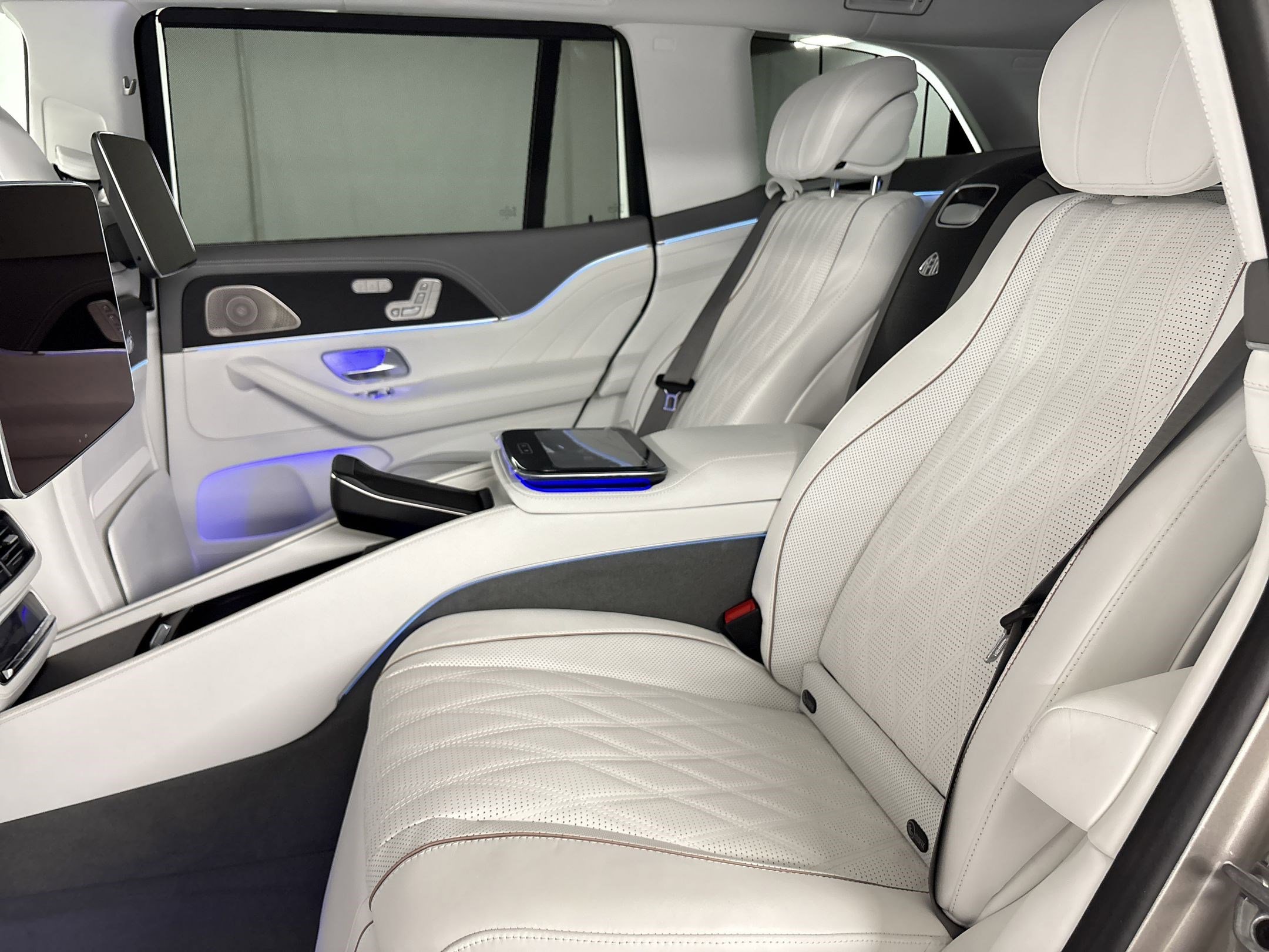New 2026 Mercedes-Benz Maybach GLS 600 4MATIC image 26
