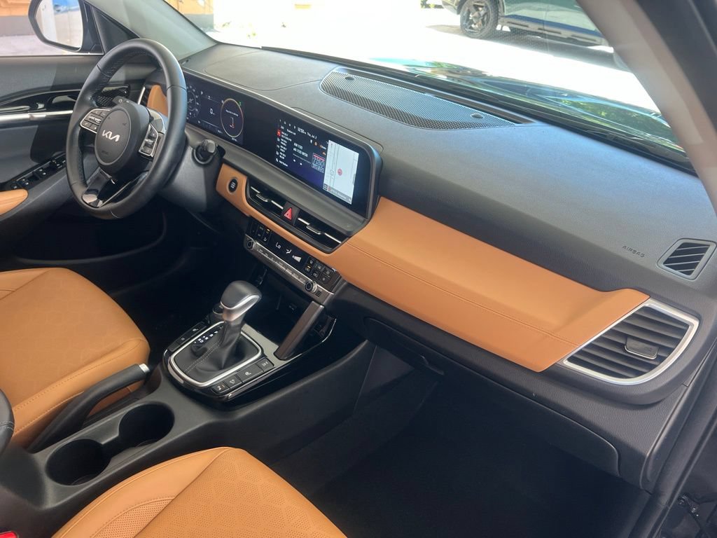 Certified 2025 Kia Seltos EX w/ EX Sunroof Package AWD/4WD image 22