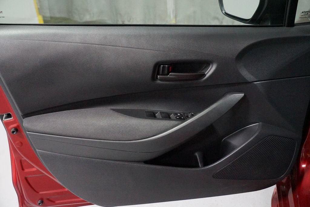 Certified 2024 Toyota Corolla LE FWD image 27