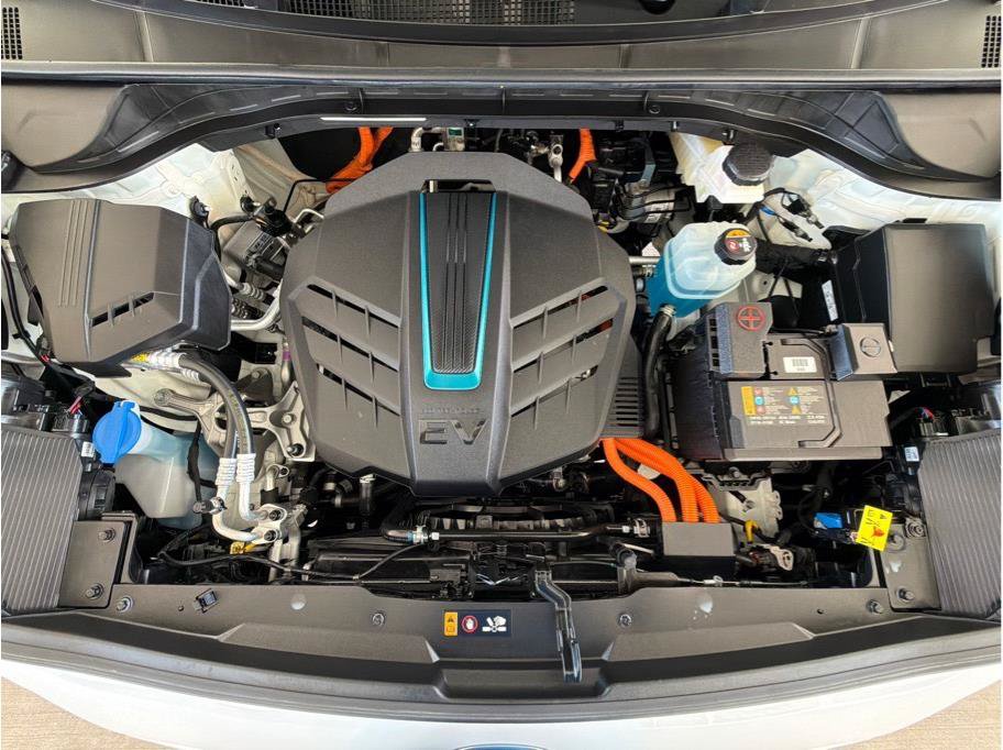 Used 2020 Kia Niro EX Premium w/ Cold Weather Package FWD image 31