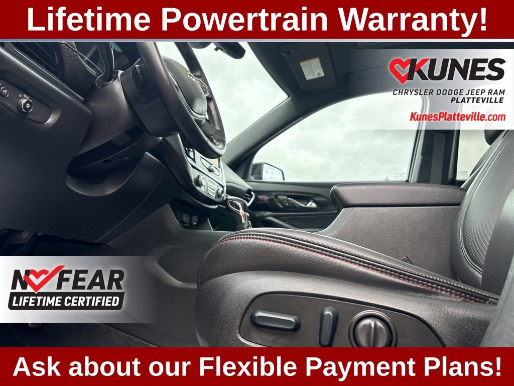 Used 2023 Chevrolet Traverse RS image 21