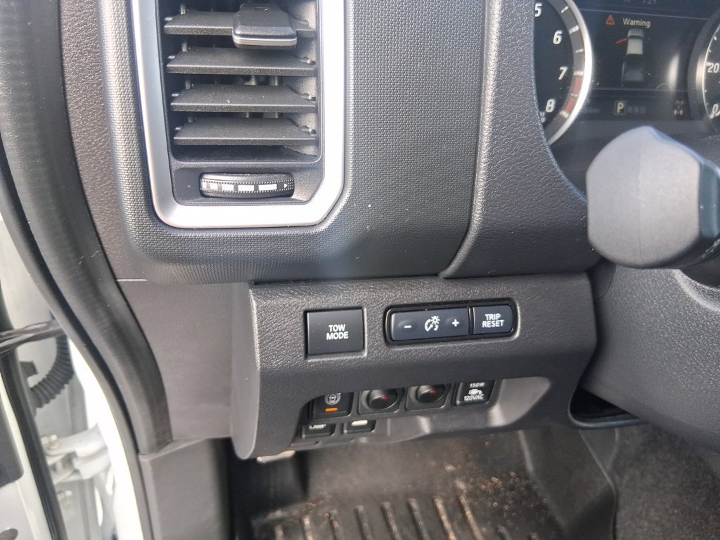 Used 2023 Nissan Frontier SV w/ SV Convenience Package AWD/4WD image 11
