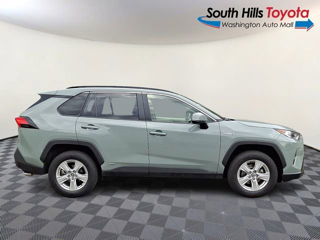 Used 2020 Toyota RAV4 XLE w/ Convenience Package image 7