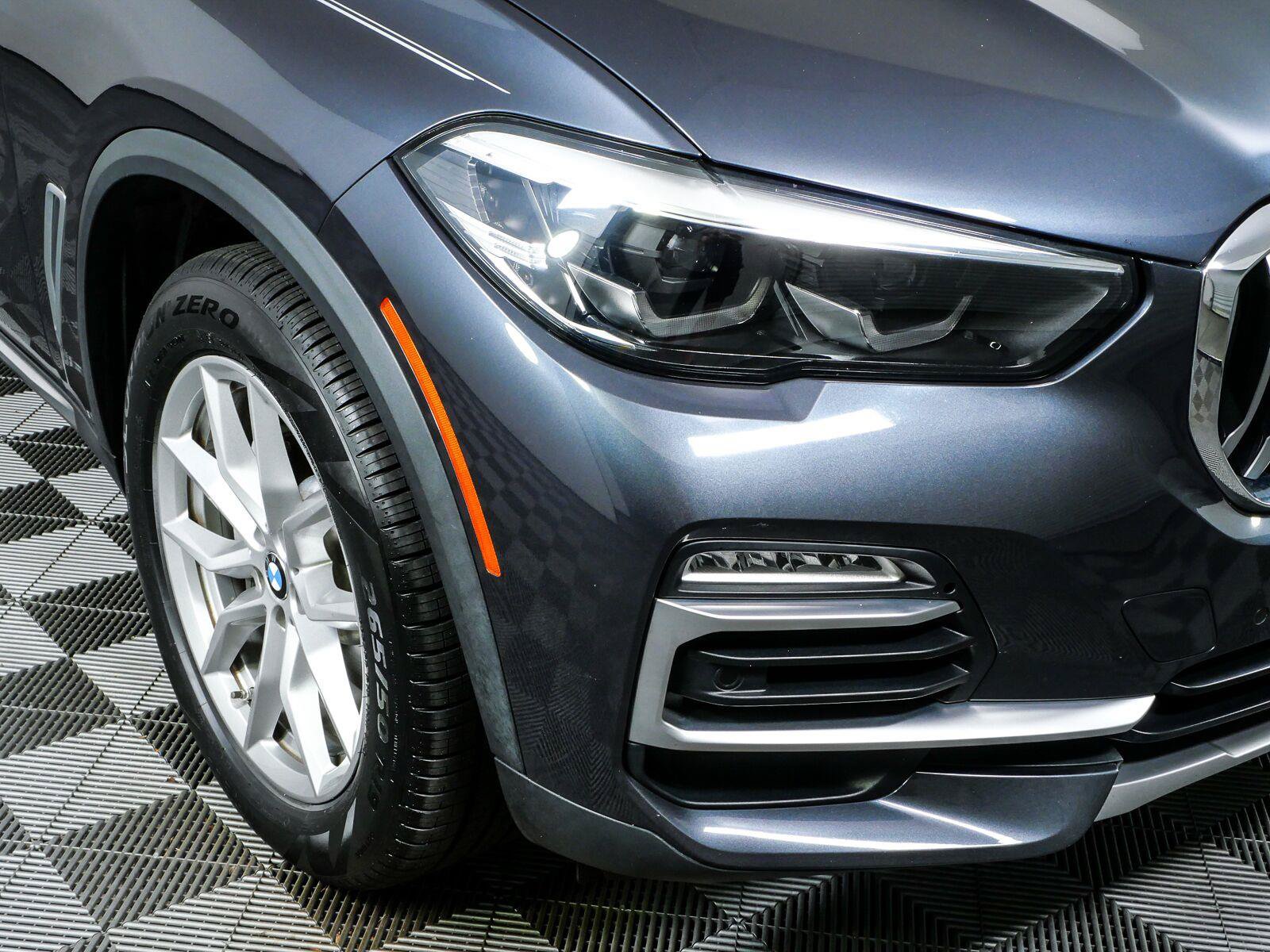 Used 2019 BMW X5 xDrive40i w/ Convenience Package AWD/4WD image 39
