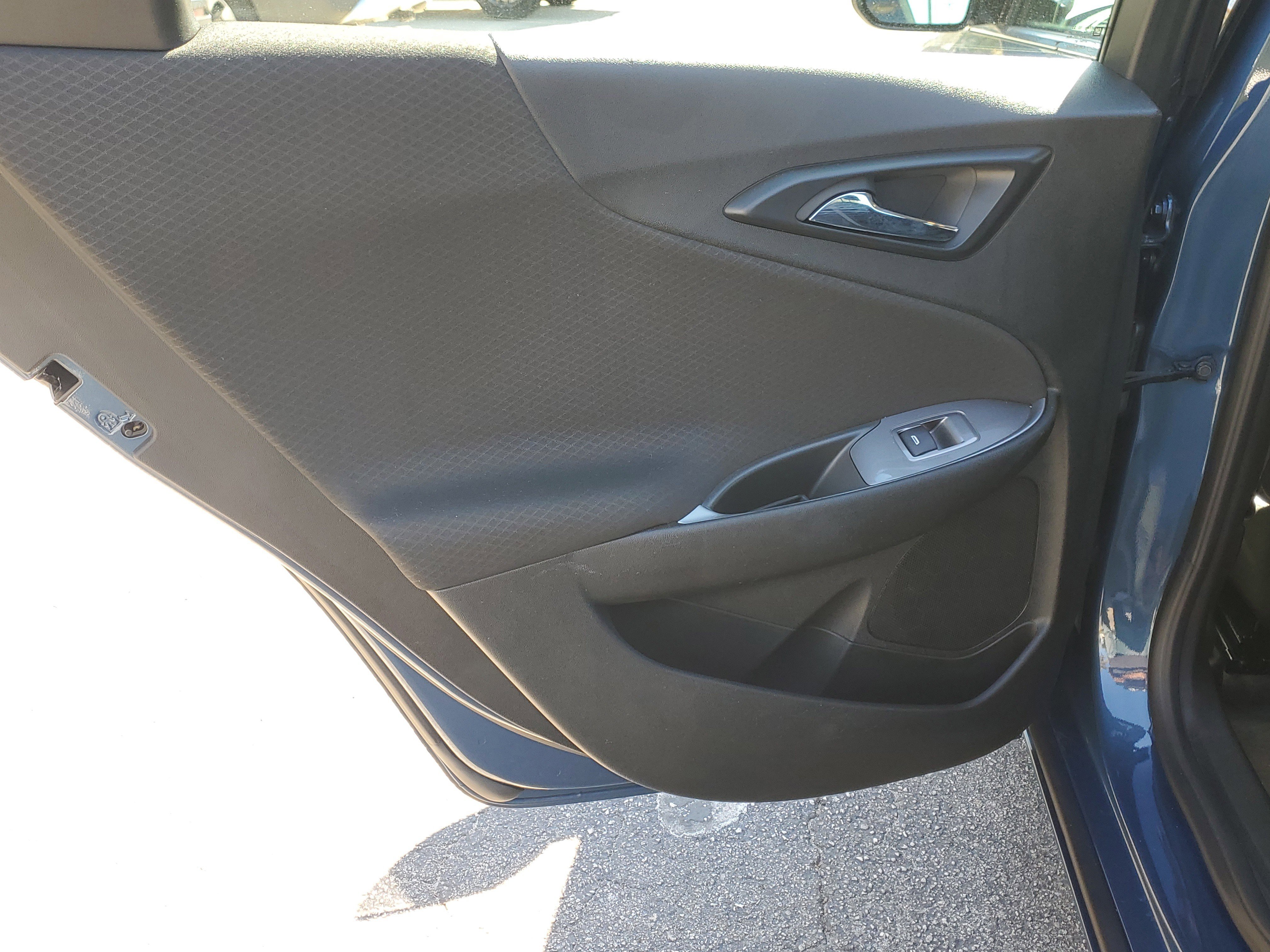 Used 2024 Chevrolet Malibu LT image 11