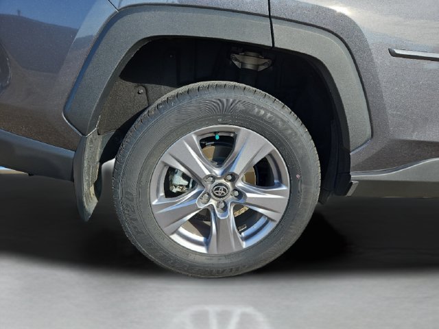 Used 2024 Toyota RAV4 XLE w/ Convenience Package AWD/4WD image 35