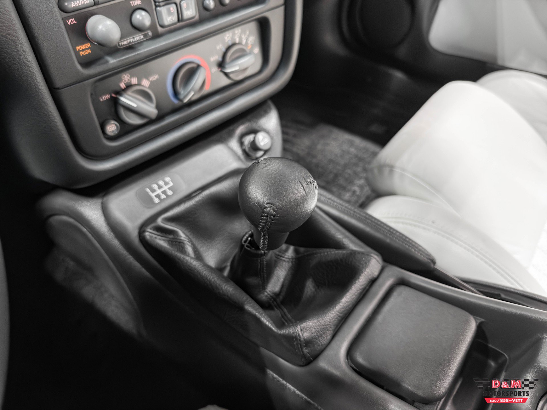 Used 1994 Pontiac Firebird Coupe RWD image 18