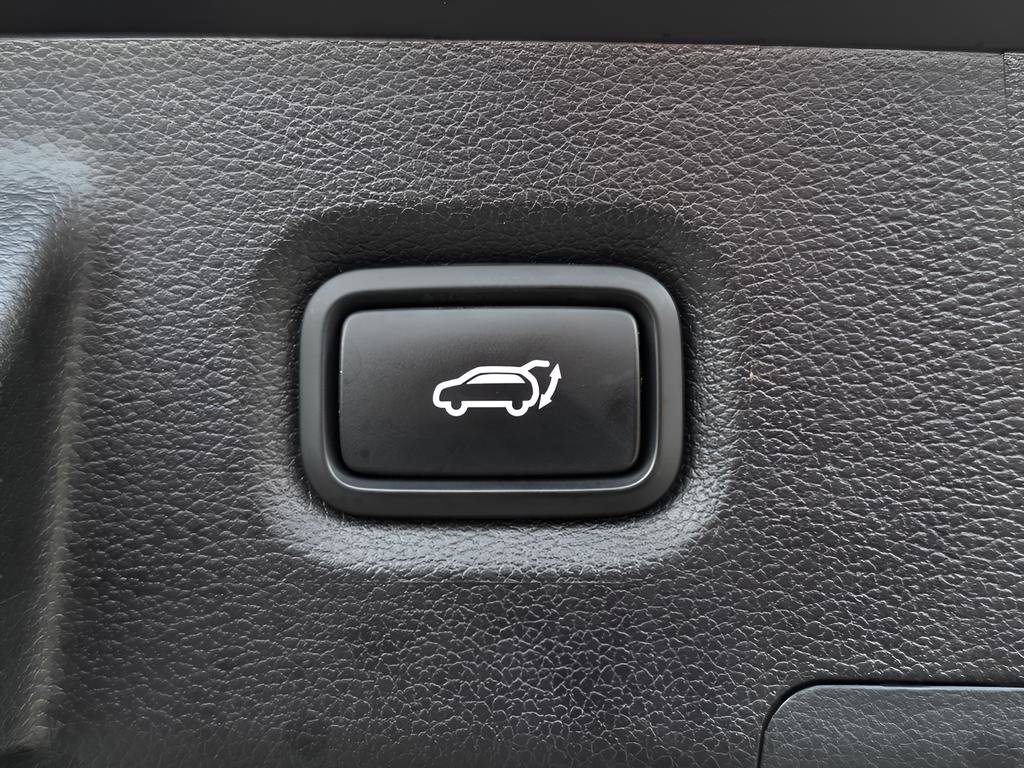 Certified 2023 Hyundai Santa Fe SEL w/ Cargo Package image 15