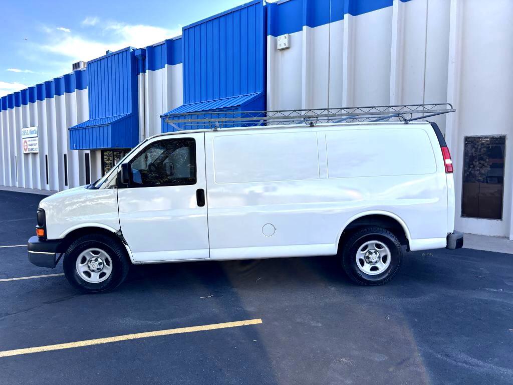 Used 2005 Chevrolet Express 1500 image 4