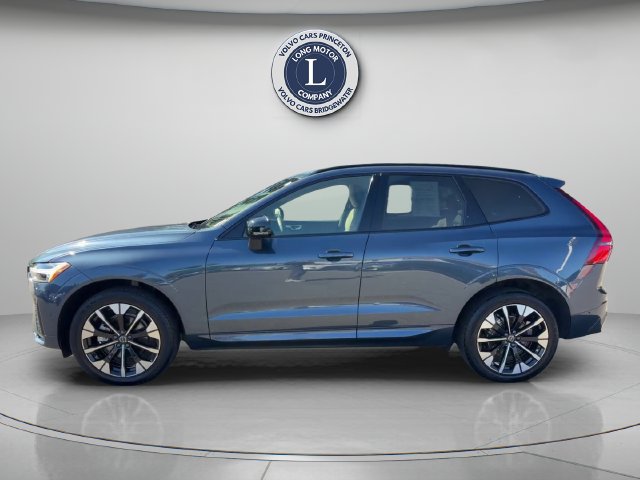 Certified 2026 Volvo XC60 B5 Plus AWD/4WD image 3