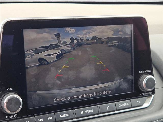 Used 2022 Nissan Rogue SV w/ SV Premium Package FWD image 11
