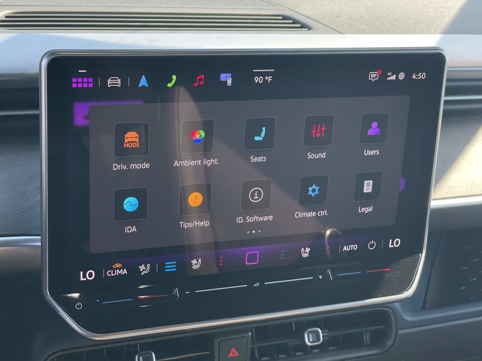 Certified 2025 Volkswagen ID. Buzz Pro S Plus AWD/4WD image 13