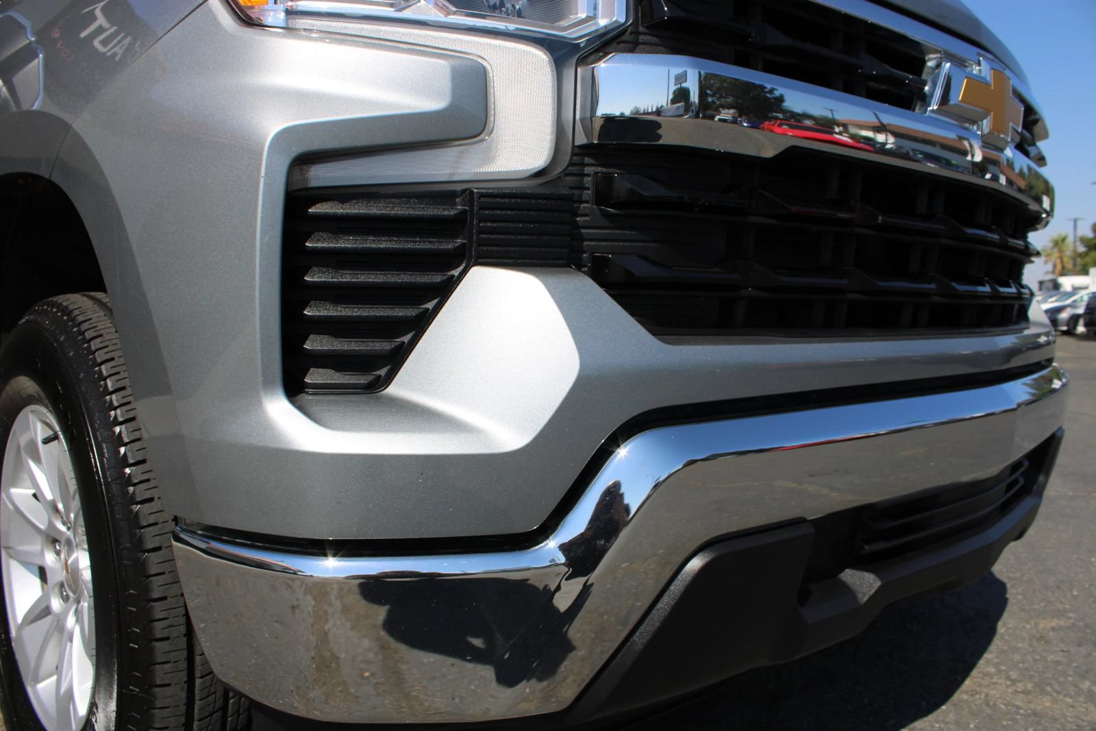 Used 2025 Chevrolet Silverado 1500 LT RWD image 36