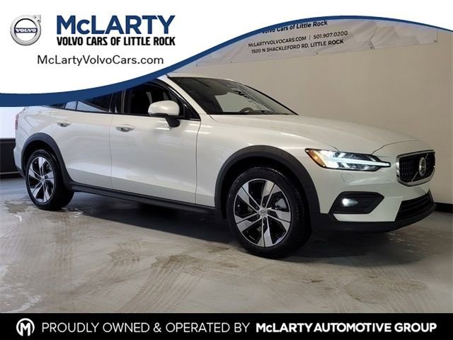 Certified 2026 Volvo V60 B5 Cross Country Plus w/ Protection Package Premier image 1