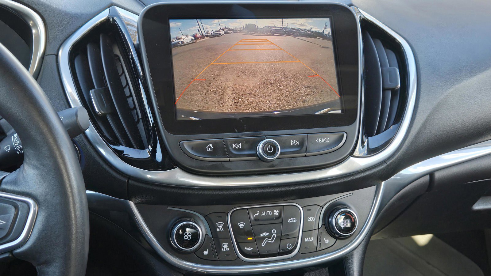 Used 2017 Chevrolet Volt Premier w/ Driver Confidence Package image 21