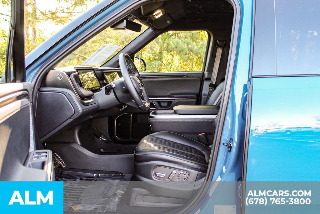 Used 2024 Rivian R1S Adventure image 16