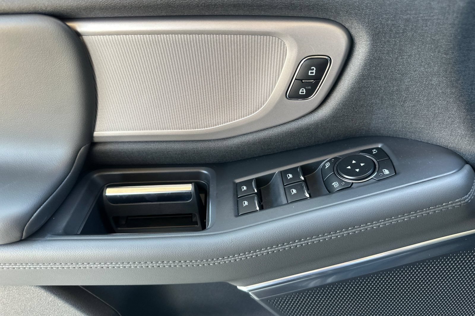 New 2026 Ford Expedition Active RWD image 11