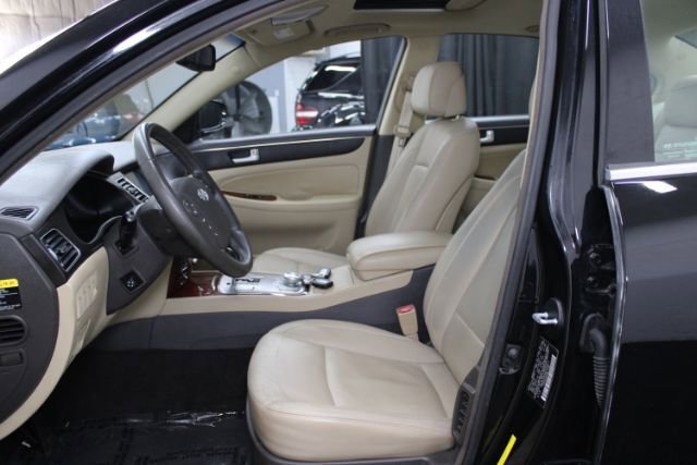 Used 2014 Hyundai Genesis 3.8 w/ Technology Package 03 RWD image 9
