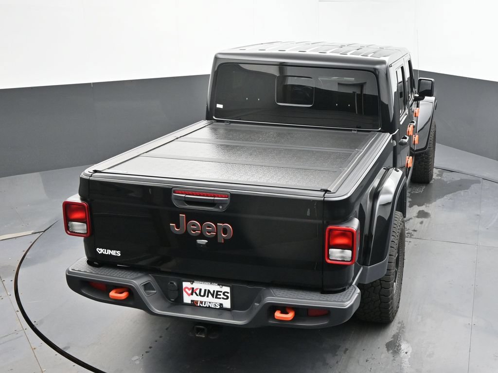 Used 2022 Jeep Gladiator Mojave w/ Cold Weather Group AWD/4WD image 40