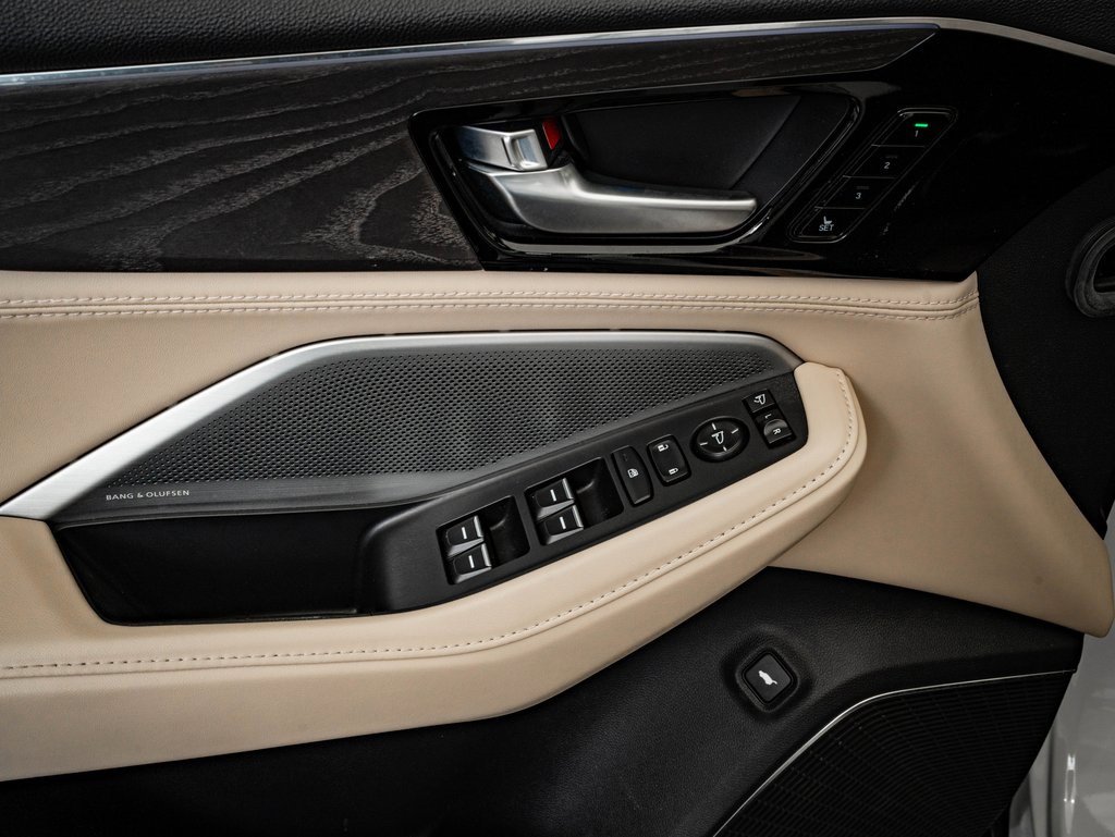 Certified 2025 Acura MDX w/ Advance Package image 26