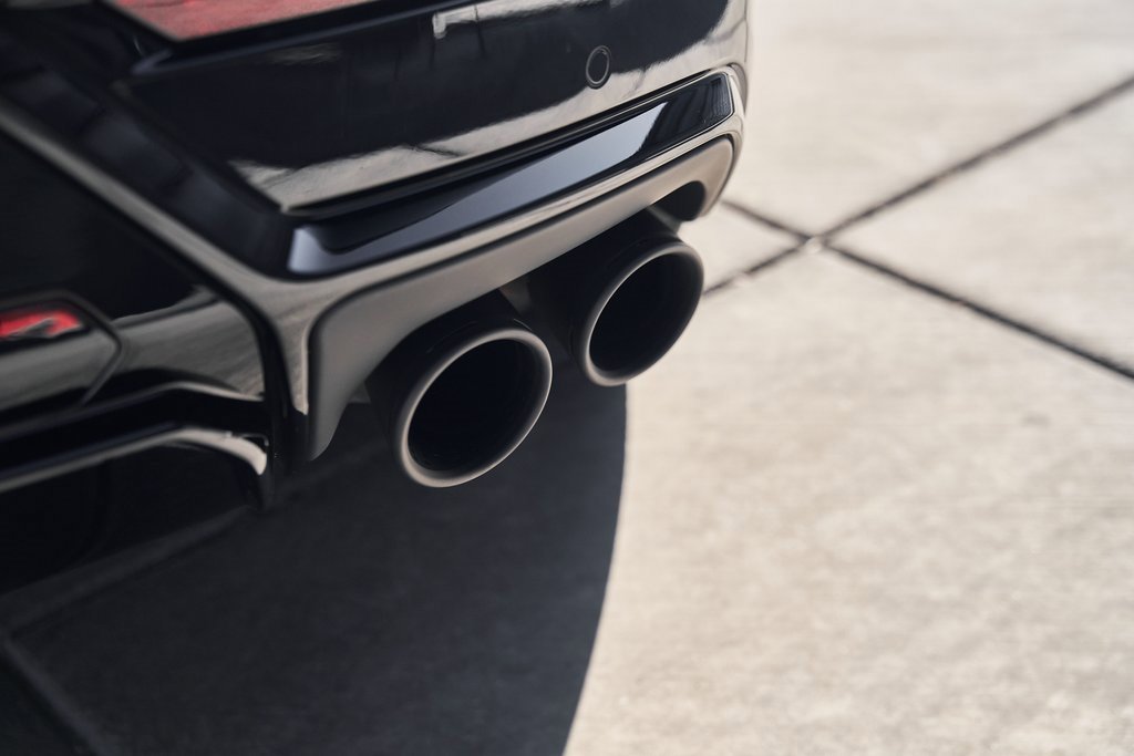 Used 2025 Lamborghini Urus SE image 13