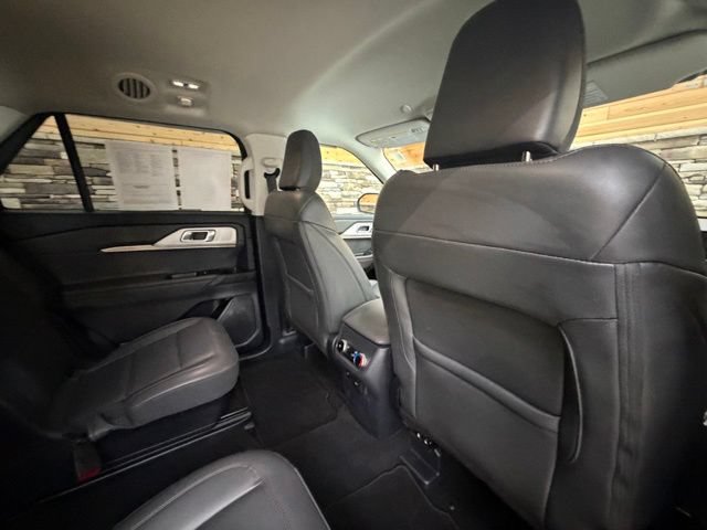 Used 2025 Ford Explorer Active w/ Active Comfort Package AWD/4WD image 33