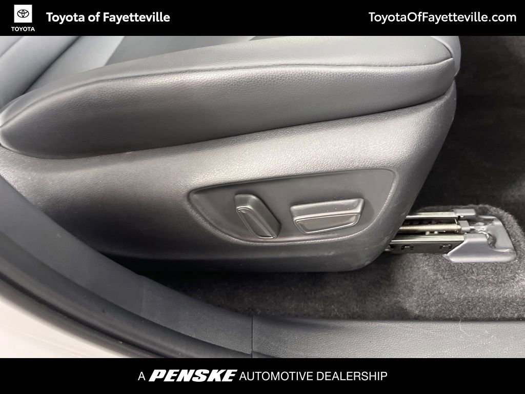 Certified 2025 Toyota Highlander XLE image 8