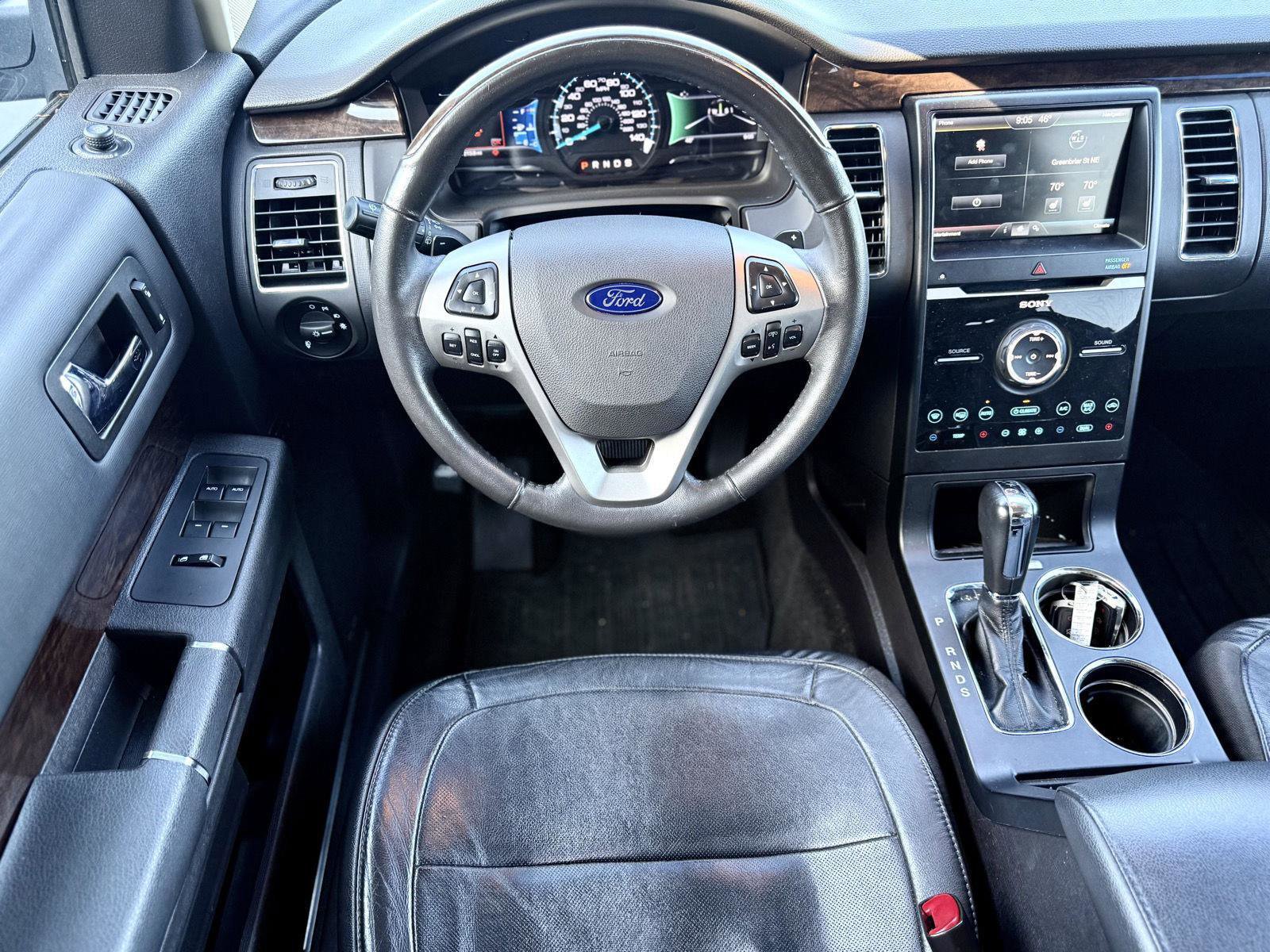 Used 2015 Ford Flex Limited w/ Equipment Group 302A AWD/4WD image 2