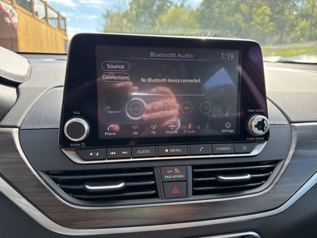 Used 2024 Nissan Altima 2.5 SV image 25