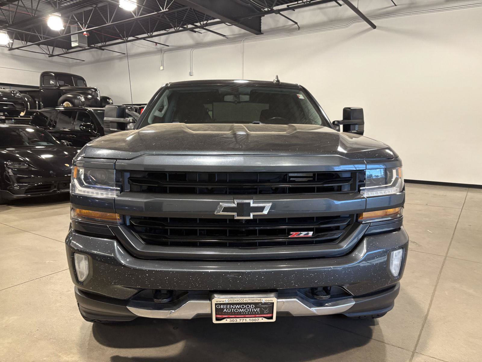 Used 2018 Chevrolet Silverado 1500 LT w/ All Star Edition AWD/4WD image 8