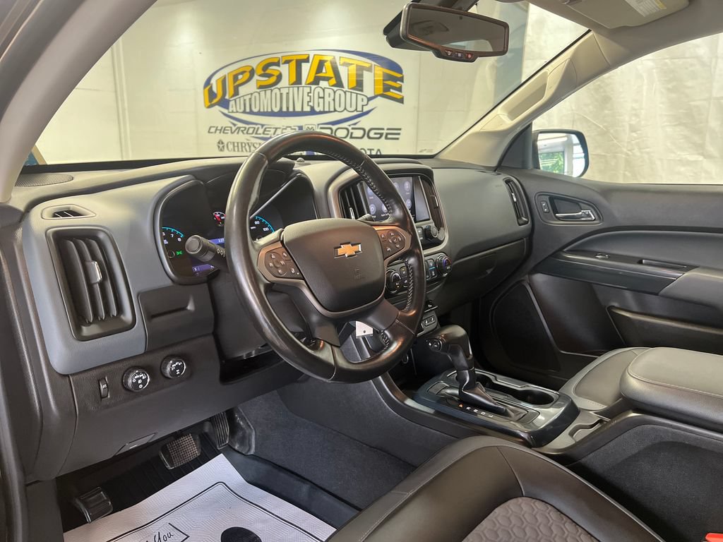 Used 2021 Chevrolet Colorado Z71 w/ Safety Package AWD/4WD image 18