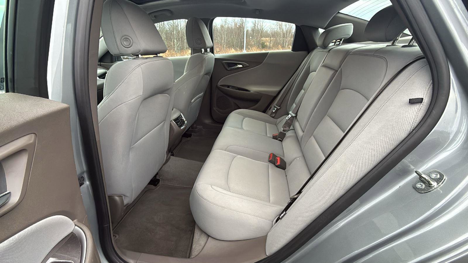 Used 2024 Chevrolet Malibu LT image 22