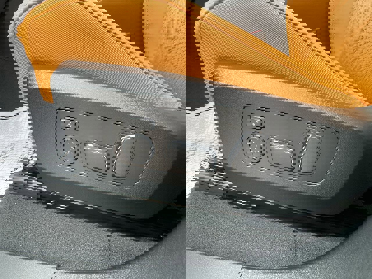 Used 2026 BMW X3 xDrive30 w/ Convenience Package image 13