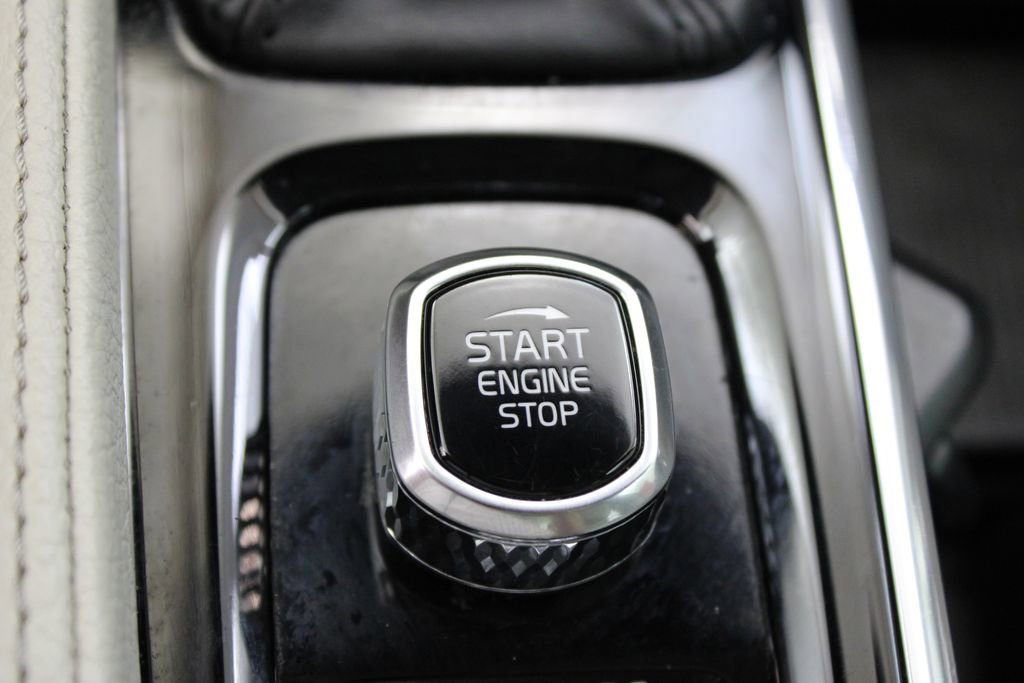 Used 2018 Volvo S90 T5 Momentum w/ Convenience Package image 12