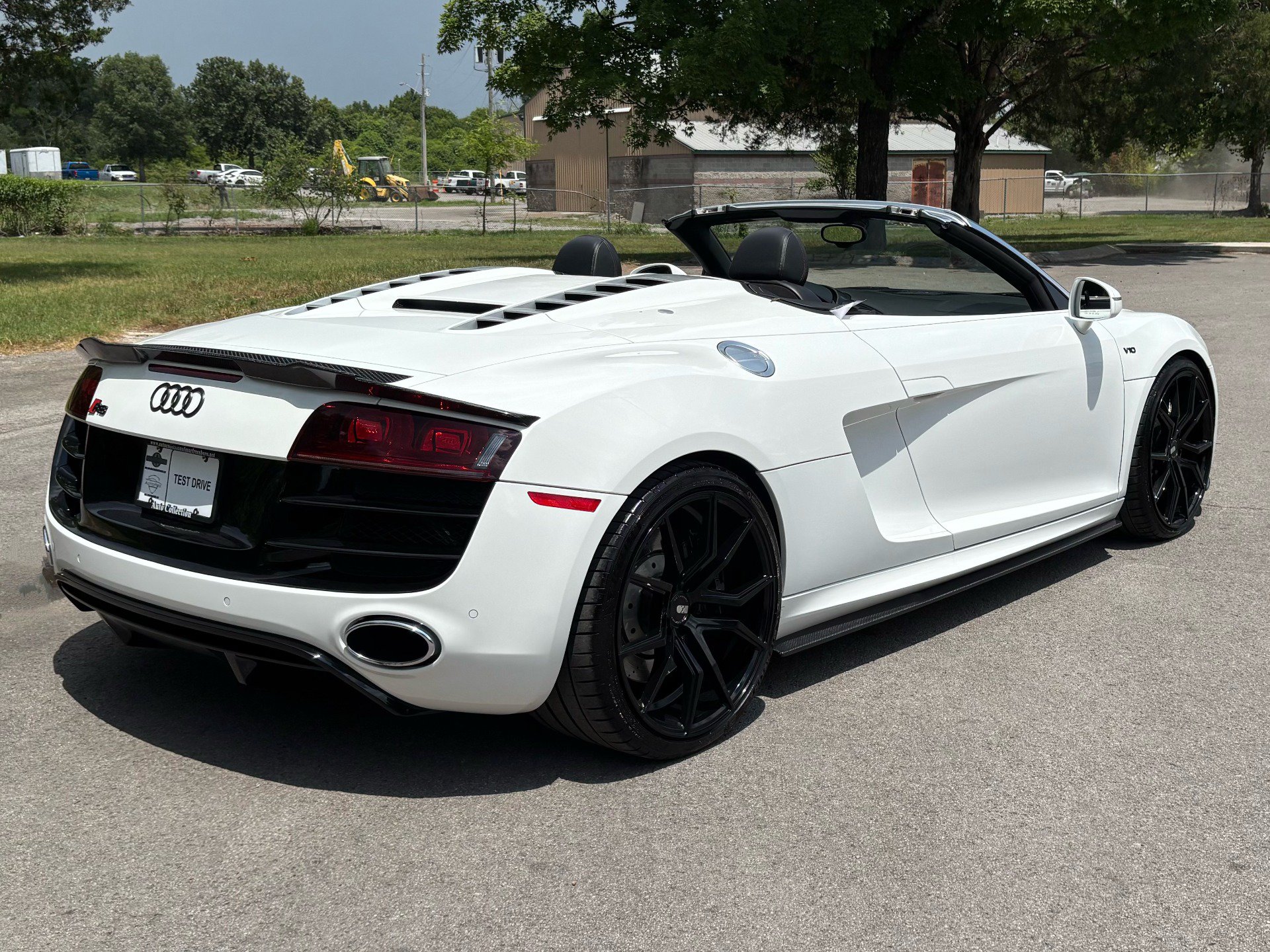 Used 2011 Audi R8 V10 AWD/4WD image 3